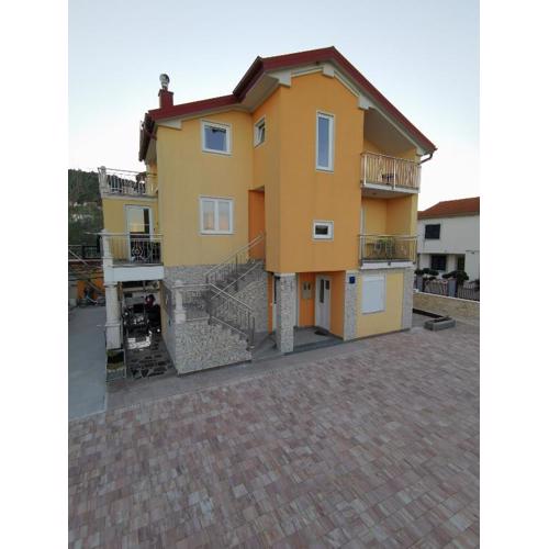 Apartmani Gubo Bilice