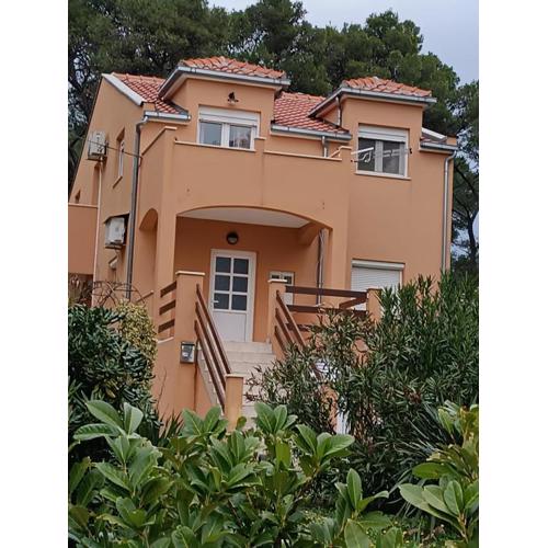 Apartmani Lada