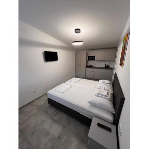 Apartmani Lovren