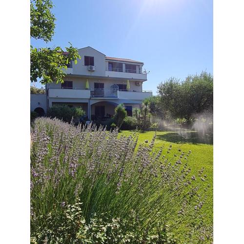 Apartmani Lucija Peroš Zaton