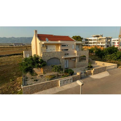 Apartmani Lucija