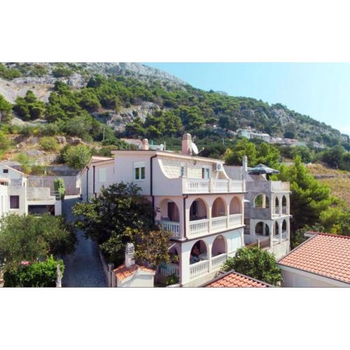 Apartmani Lugonja***
