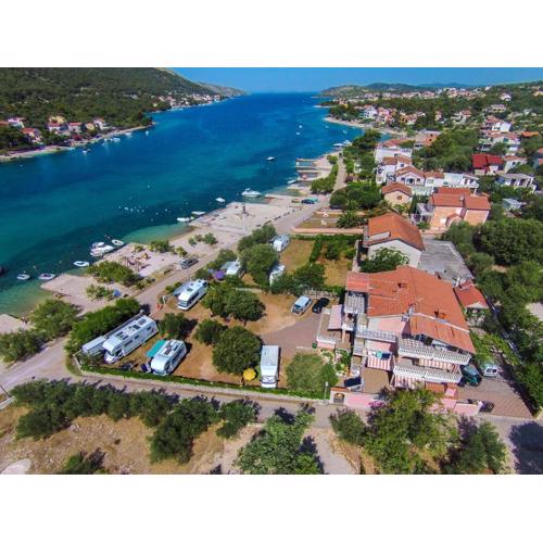 Apartmani Maestral