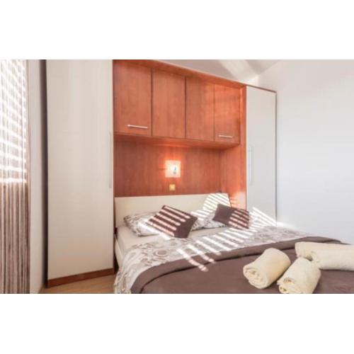 Apartmani Maja Vrsi
