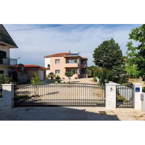 Apartmani Marina