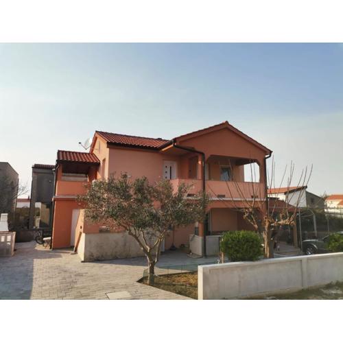 Apartmani Martinović