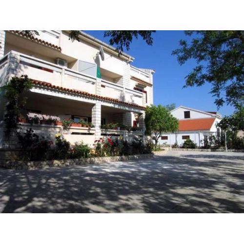 Apartmani Mira