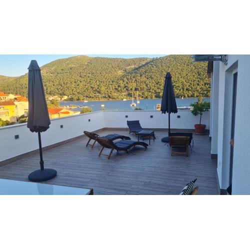 Apartmani Mlinar-Two Bedroom Seaview