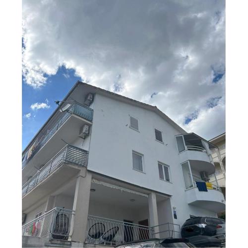 Apartmani Palma Matija Baska Voda