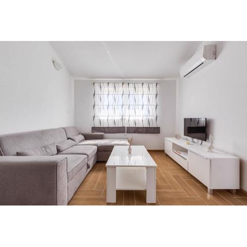Apartmani Pocrnić