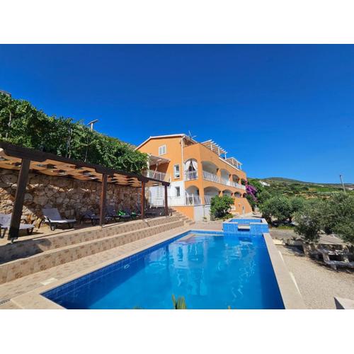 Apartmani Tolj