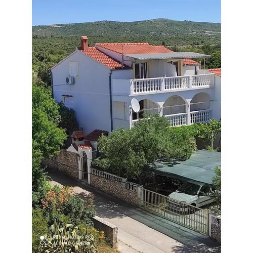 Apartmani Uvodić
