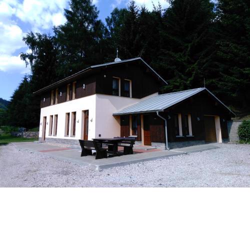Apartmány pod vlekem