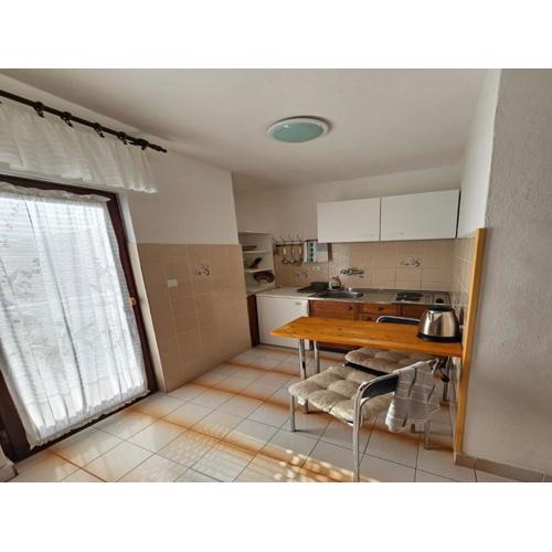 Apartment, 200 metres from Bristak Beach
