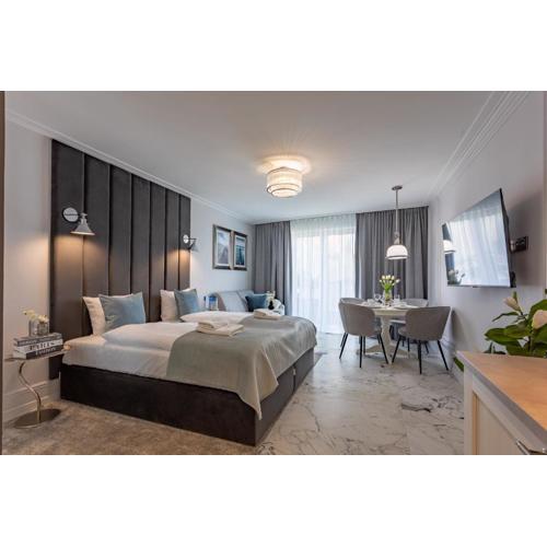 Apartment 206