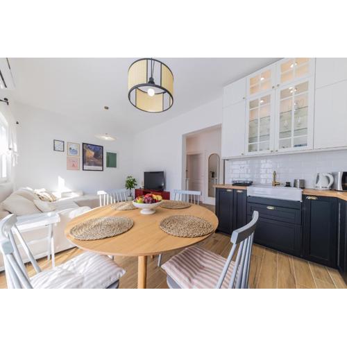 Apartment 22