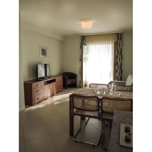 Apartment 3785-2 for 3 Pers in Baska Voda