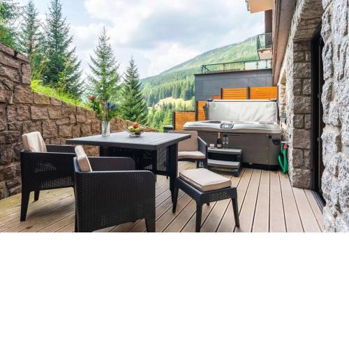 Apartment Adélka 104, private wellness - whirlpool, sauna, parking