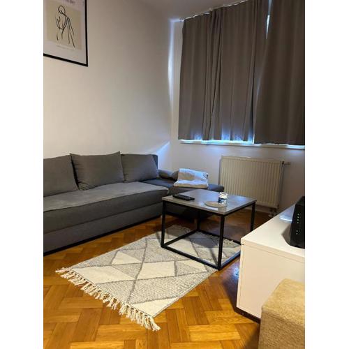 Apartment Adrian