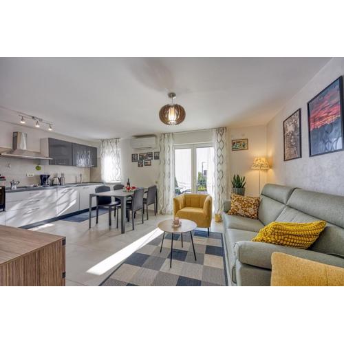 Apartment A&E with Sea View
