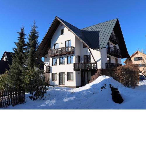 Apartment Alice III- by Interhome