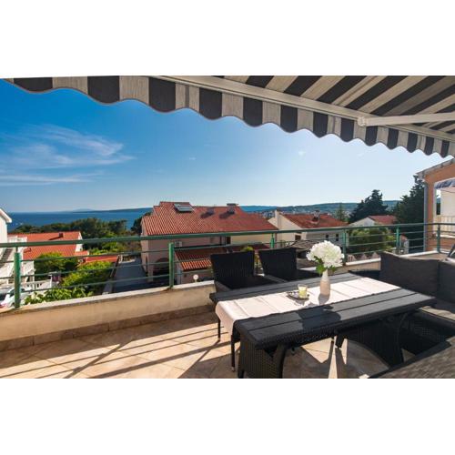 Apartment AMARELA with seaview