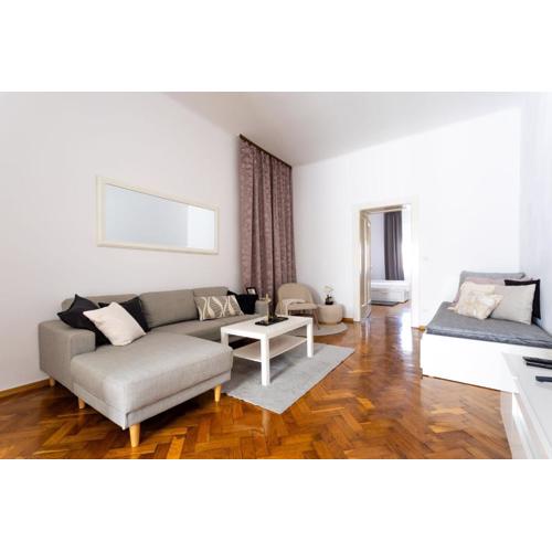 Apartment Ana By BlueApartments