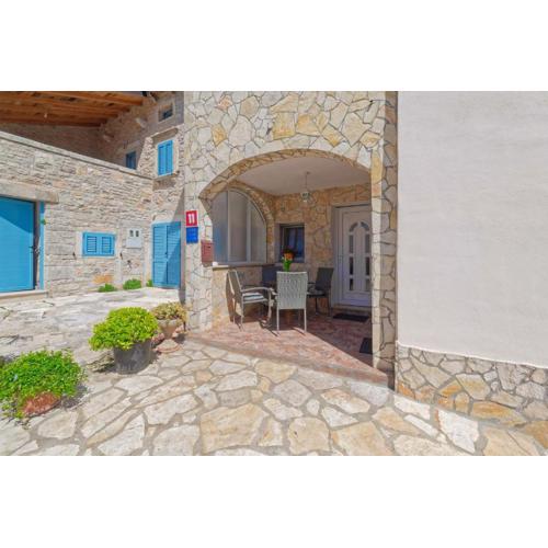 Apartment Ana-Rapavel