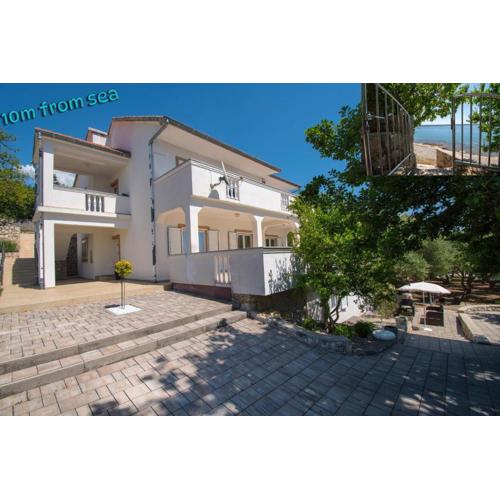 Apartment Ana