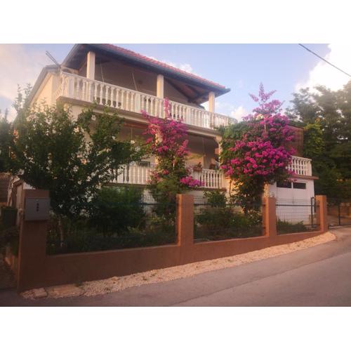 Apartment Ana