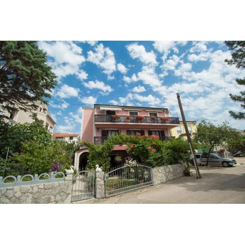 Apartment and Room Marica