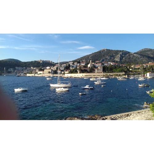 Apartment and rooms Hvar Vijola