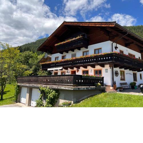 Apartment Apartment Taubenstein by Interhome
