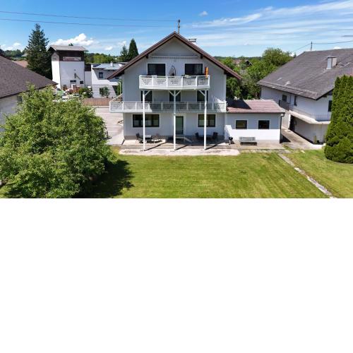 Apartment Attergautraum 1