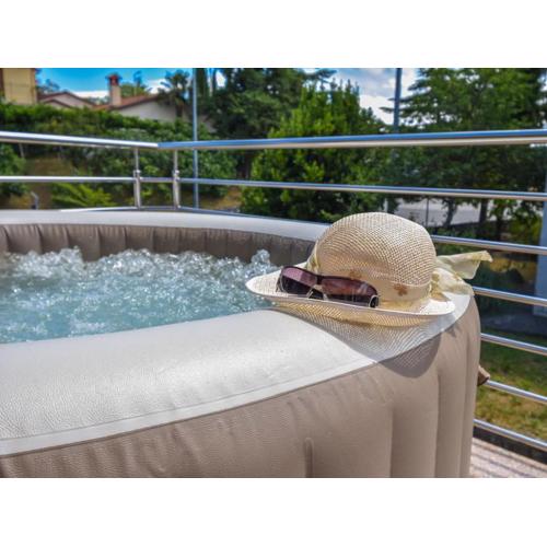 Apartment Aurora by Interhome