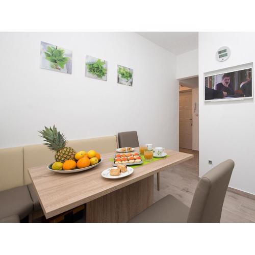 Apartment Bal