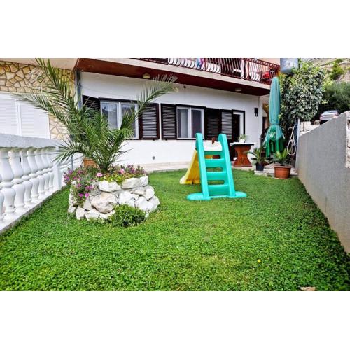 Apartment BANE, 70m from the sea, 8 pax