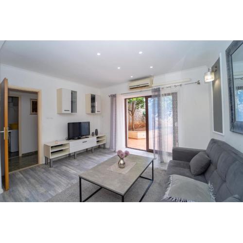 Apartment Barčot, Vela Luka, Korčula, Croatia