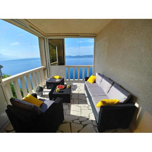 Apartment Bellevue - first row to the sea