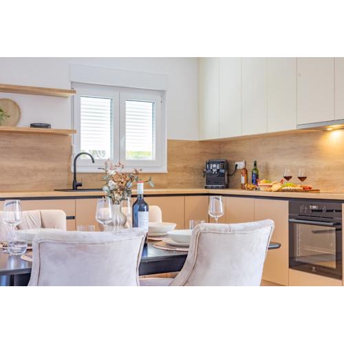 Apartment Biokovo Residence J