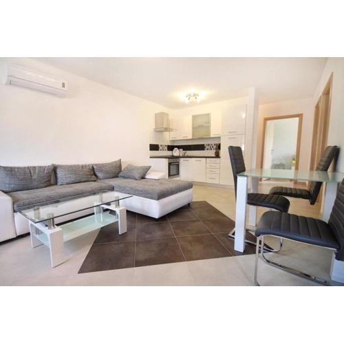 Apartment Borka