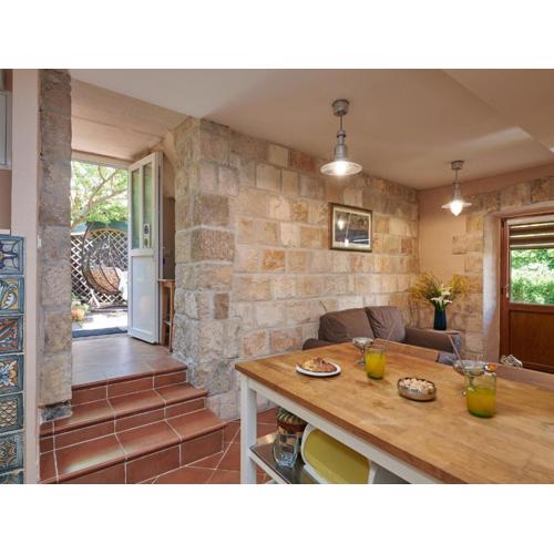 Apartment Borna - One-Bedroom Apartment with Terrace