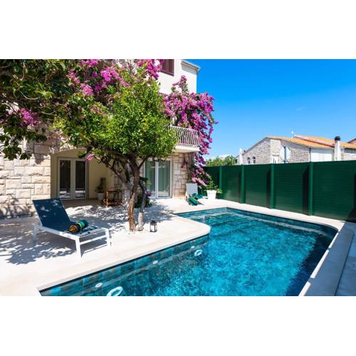 Apartment Bracholet