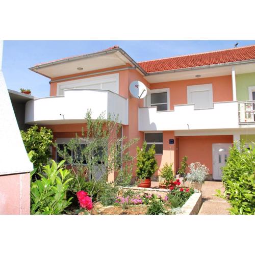 Apartment Bura