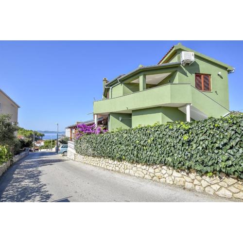 Apartment Burin