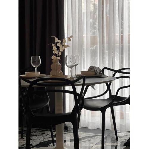 Apartment by Gustav
