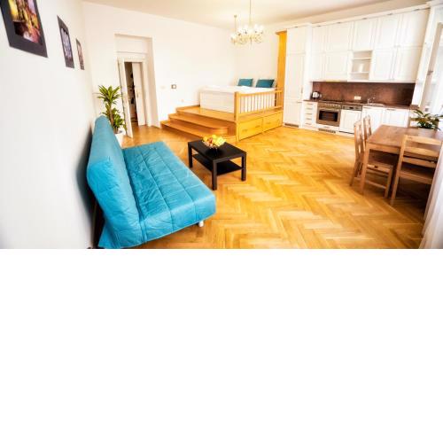 Apartment by the Old Town Square