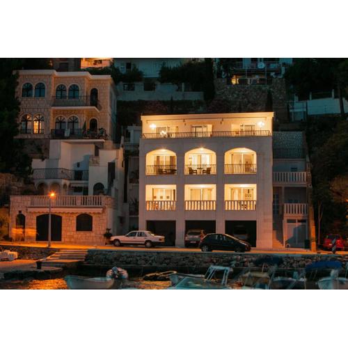Apartment by the sea