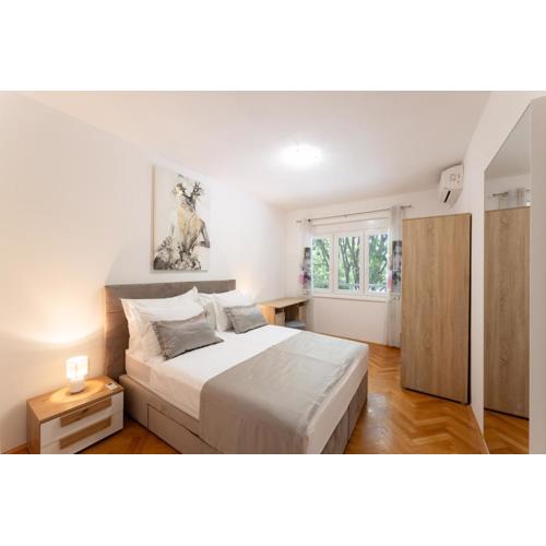 Apartment Central to Beach & Old town