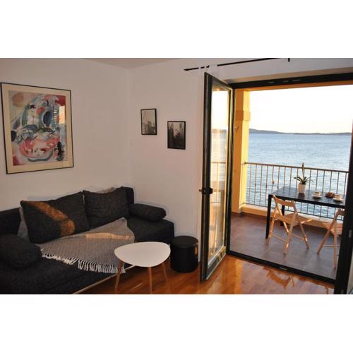 Apartment Cinthija Mit Balkon Direkt Am Strand